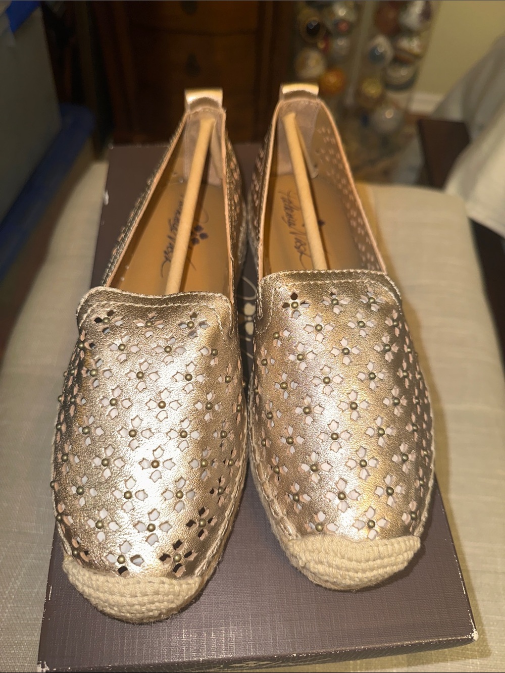 Patricia Nash Elena Pale Gold Espadrille NEW IN BOX Sz 6 $129